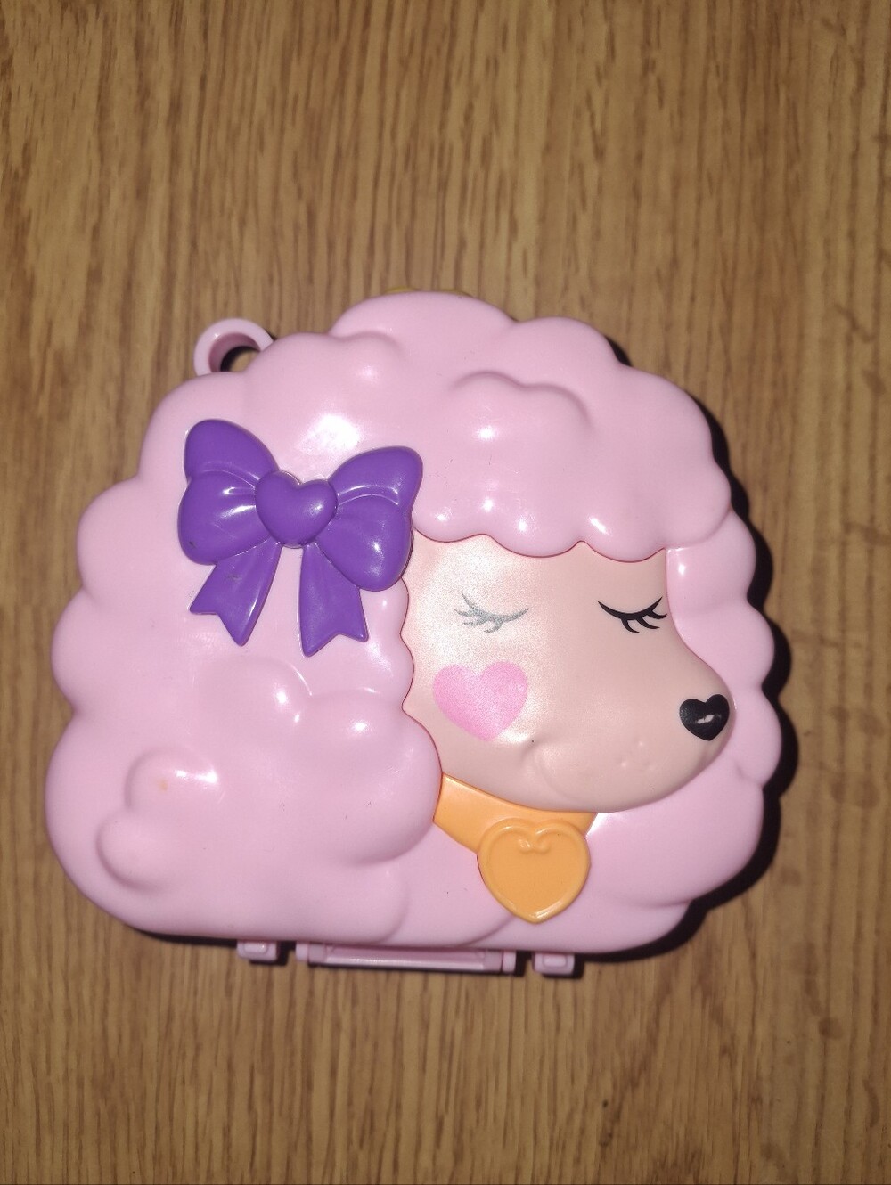 Groom poodle polly pocket case